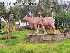 [P42] Firgas; un grup statuar lângă moara de gofio » foto by crismis
 - 
<span class="allrVoted glyphicon glyphicon-heart hidden" id="av1490596"></span>
<a class="m-l-10 hidden" id="sv1490596" onclick="voting_Foto_DelVot(,1490596,13127)" role="button">șterge vot <span class="glyphicon glyphicon-remove"></span></a>
<a id="v91490596" class=" c-red"  onclick="voting_Foto_SetVot(1490596)" role="button"><span class="glyphicon glyphicon-heart-empty"></span> <b>LIKE</b> = Votează poza</a> <img class="hidden"  id="f1490596W9" src="/imagini/loader.gif" border="0" /><span class="AjErrMes hidden" id="e1490596ErM"></span>