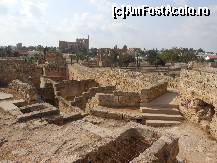 [P06] Famagusta - De pe zidurile castelului, vedere spre Biserica St. George si Moscheea Lala Mustafa Pasa.  » foto by iulianic
 - 
<span class="allrVoted glyphicon glyphicon-heart hidden" id="av382493"></span>
<a class="m-l-10 hidden" id="sv382493" onclick="voting_Foto_DelVot(,382493,13135)" role="button">șterge vot <span class="glyphicon glyphicon-remove"></span></a>
<a id="v9382493" class=" c-red"  onclick="voting_Foto_SetVot(382493)" role="button"><span class="glyphicon glyphicon-heart-empty"></span> <b>LIKE</b> = Votează poza</a> <img class="hidden"  id="f382493W9" src="/imagini/loader.gif" border="0" /><span class="AjErrMes hidden" id="e382493ErM"></span>