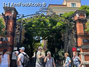 [P15] Excelsior Grand Albergo Vittoria, Sorrento » foto by MaraMura
 - 
<span class="allrVoted glyphicon glyphicon-heart hidden" id="av1489030"></span>
<a class="m-l-10 hidden" id="sv1489030" onclick="voting_Foto_DelVot(,1489030,13144)" role="button">șterge vot <span class="glyphicon glyphicon-remove"></span></a>
<a id="v91489030" class=" c-red"  onclick="voting_Foto_SetVot(1489030)" role="button"><span class="glyphicon glyphicon-heart-empty"></span> <b>LIKE</b> = Votează poza</a> <img class="hidden"  id="f1489030W9" src="/imagini/loader.gif" border="0" /><span class="AjErrMes hidden" id="e1489030ErM"></span>