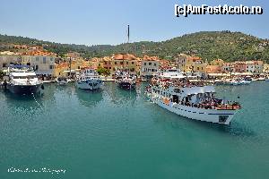 [P164] Portul Gaios din Paxos. Excursie din Parga.  » foto by Vlahos2003
 - 
<span class="allrVoted glyphicon glyphicon-heart hidden" id="av663626"></span>
<a class="m-l-10 hidden" id="sv663626" onclick="voting_Foto_DelVot(,663626,13156)" role="button">șterge vot <span class="glyphicon glyphicon-remove"></span></a>
<a id="v9663626" class=" c-red"  onclick="voting_Foto_SetVot(663626)" role="button"><span class="glyphicon glyphicon-heart-empty"></span> <b>LIKE</b> = Votează poza</a> <img class="hidden"  id="f663626W9" src="/imagini/loader.gif" border="0" /><span class="AjErrMes hidden" id="e663626ErM"></span>