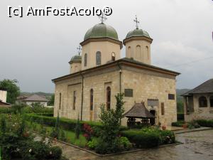 [P44] Biserica Negru Voda din Campulung » foto by Testosu'
 - 
<span class="allrVoted glyphicon glyphicon-heart hidden" id="av756298"></span>
<a class="m-l-10 hidden" id="sv756298" onclick="voting_Foto_DelVot(,756298,13264)" role="button">șterge vot <span class="glyphicon glyphicon-remove"></span></a>
<a id="v9756298" class=" c-red"  onclick="voting_Foto_SetVot(756298)" role="button"><span class="glyphicon glyphicon-heart-empty"></span> <b>LIKE</b> = Votează poza</a> <img class="hidden"  id="f756298W9" src="/imagini/loader.gif" border="0" /><span class="AjErrMes hidden" id="e756298ErM"></span>