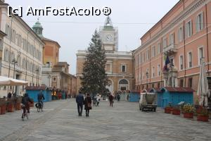 [P66] Ravenna, Piazza del Popolo, în dreapta Prefettura, în stânga Palazzo Rasponi dalle Teste » foto by mprofeanu
 - 
<span class="allrVoted glyphicon glyphicon-heart hidden" id="av1348847"></span>
<a class="m-l-10 hidden" id="sv1348847" onclick="voting_Foto_DelVot(,1348847,13338)" role="button">șterge vot <span class="glyphicon glyphicon-remove"></span></a>
<a id="v91348847" class=" c-red"  onclick="voting_Foto_SetVot(1348847)" role="button"><span class="glyphicon glyphicon-heart-empty"></span> <b>LIKE</b> = Votează poza</a> <img class="hidden"  id="f1348847W9" src="/imagini/loader.gif" border="0" /><span class="AjErrMes hidden" id="e1348847ErM"></span>