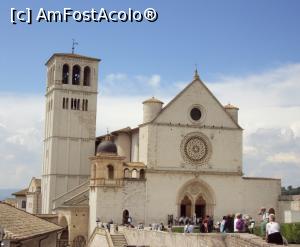 [P12] Assisi: impunătoarea Basilica di San Francesco.  » foto by Carmen Ion
 - 
<span class="allrVoted glyphicon glyphicon-heart hidden" id="av983446"></span>
<a class="m-l-10 hidden" id="sv983446" onclick="voting_Foto_DelVot(,983446,13517)" role="button">șterge vot <span class="glyphicon glyphicon-remove"></span></a>
<a id="v9983446" class=" c-red"  onclick="voting_Foto_SetVot(983446)" role="button"><span class="glyphicon glyphicon-heart-empty"></span> <b>LIKE</b> = Votează poza</a> <img class="hidden"  id="f983446W9" src="/imagini/loader.gif" border="0" /><span class="AjErrMes hidden" id="e983446ErM"></span>