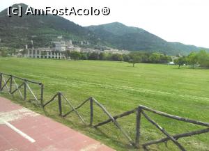 [P23] Gubbio: teatrul roman.  » foto by Carmen Ion
 - 
<span class="allrVoted glyphicon glyphicon-heart hidden" id="av983457"></span>
<a class="m-l-10 hidden" id="sv983457" onclick="voting_Foto_DelVot(,983457,13517)" role="button">șterge vot <span class="glyphicon glyphicon-remove"></span></a>
<a id="v9983457" class=" c-red"  onclick="voting_Foto_SetVot(983457)" role="button"><span class="glyphicon glyphicon-heart-empty"></span> <b>LIKE</b> = Votează poza</a> <img class="hidden"  id="f983457W9" src="/imagini/loader.gif" border="0" /><span class="AjErrMes hidden" id="e983457ErM"></span>