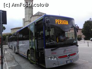 [P29] Autobuzul cu care am circulat pe ruta Perugia-Gubbio.  » foto by Carmen Ion
 - 
<span class="allrVoted glyphicon glyphicon-heart hidden" id="av983464"></span>
<a class="m-l-10 hidden" id="sv983464" onclick="voting_Foto_DelVot(,983464,13517)" role="button">șterge vot <span class="glyphicon glyphicon-remove"></span></a>
<a id="v9983464" class=" c-red"  onclick="voting_Foto_SetVot(983464)" role="button"><span class="glyphicon glyphicon-heart-empty"></span> <b>LIKE</b> = Votează poza</a> <img class="hidden"  id="f983464W9" src="/imagini/loader.gif" border="0" /><span class="AjErrMes hidden" id="e983464ErM"></span>