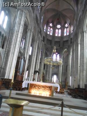 [P10] Bourges - Catedrala Saint-Étienne de Bourges. Interior. » foto by iulianic
 - 
<span class="allrVoted glyphicon glyphicon-heart hidden" id="av1445914"></span>
<a class="m-l-10 hidden" id="sv1445914" onclick="voting_Foto_DelVot(,1445914,13666)" role="button">șterge vot <span class="glyphicon glyphicon-remove"></span></a>
<a id="v91445914" class=" c-red"  onclick="voting_Foto_SetVot(1445914)" role="button"><span class="glyphicon glyphicon-heart-empty"></span> <b>LIKE</b> = Votează poza</a> <img class="hidden"  id="f1445914W9" src="/imagini/loader.gif" border="0" /><span class="AjErrMes hidden" id="e1445914ErM"></span>