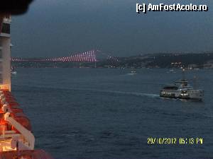 [P56] Podul peste Bosfor in apropierea vasului ancorat in portul din Istanbul. La intervale culorile ce-l luminau se schimbau » foto by Alina53
 - 
<span class="allrVoted glyphicon glyphicon-heart hidden" id="av402826"></span>
<a class="m-l-10 hidden" id="sv402826" onclick="voting_Foto_DelVot(,402826,13685)" role="button">șterge vot <span class="glyphicon glyphicon-remove"></span></a>
<a id="v9402826" class=" c-red"  onclick="voting_Foto_SetVot(402826)" role="button"><span class="glyphicon glyphicon-heart-empty"></span> <b>LIKE</b> = Votează poza</a> <img class="hidden"  id="f402826W9" src="/imagini/loader.gif" border="0" /><span class="AjErrMes hidden" id="e402826ErM"></span>