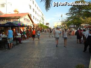 [P16] San Miguel de Cozumel » foto by geop
 - 
<span class="allrVoted glyphicon glyphicon-heart hidden" id="av404611"></span>
<a class="m-l-10 hidden" id="sv404611" onclick="voting_Foto_DelVot(,404611,13714)" role="button">șterge vot <span class="glyphicon glyphicon-remove"></span></a>
<a id="v9404611" class=" c-red"  onclick="voting_Foto_SetVot(404611)" role="button"><span class="glyphicon glyphicon-heart-empty"></span> <b>LIKE</b> = Votează poza</a> <img class="hidden"  id="f404611W9" src="/imagini/loader.gif" border="0" /><span class="AjErrMes hidden" id="e404611ErM"></span>