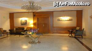 [P07] O altă parte a holului de la etajul doi, simplu, curat amenajat cu bun gust... să tot stai să lenevești la o ceașcaă de cafea.  » foto by Nasshu
 - 
<span class="allrVoted glyphicon glyphicon-heart hidden" id="av411879"></span>
<a class="m-l-10 hidden" id="sv411879" onclick="voting_Foto_DelVot(,411879,13853)" role="button">șterge vot <span class="glyphicon glyphicon-remove"></span></a>
<a id="v9411879" class=" c-red"  onclick="voting_Foto_SetVot(411879)" role="button"><span class="glyphicon glyphicon-heart-empty"></span> <b>LIKE</b> = Votează poza</a> <img class="hidden"  id="f411879W9" src="/imagini/loader.gif" border="0" /><span class="AjErrMes hidden" id="e411879ErM"></span>