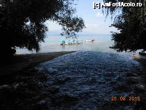 [P55] Sf. Naum - Vărsarea râului Crn Drim în Lacul Ohrid.  » foto by iulianic
 - 
<span class="allrVoted glyphicon glyphicon-heart hidden" id="av691252"></span>
<a class="m-l-10 hidden" id="sv691252" onclick="voting_Foto_DelVot(,691252,13861)" role="button">șterge vot <span class="glyphicon glyphicon-remove"></span></a>
<a id="v9691252" class=" c-red"  onclick="voting_Foto_SetVot(691252)" role="button"><span class="glyphicon glyphicon-heart-empty"></span> <b>LIKE</b> = Votează poza</a> <img class="hidden"  id="f691252W9" src="/imagini/loader.gif" border="0" /><span class="AjErrMes hidden" id="e691252ErM"></span>