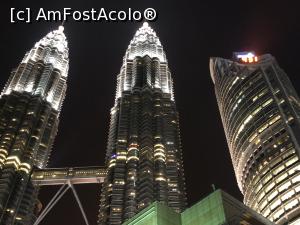 [P06] Petronas Towers » foto by Dan&Ema
 - 
<span class="allrVoted glyphicon glyphicon-heart hidden" id="av1140210"></span>
<a class="m-l-10 hidden" id="sv1140210" onclick="voting_Foto_DelVot(,1140210,13862)" role="button">șterge vot <span class="glyphicon glyphicon-remove"></span></a>
<a id="v91140210" class=" c-red"  onclick="voting_Foto_SetVot(1140210)" role="button"><span class="glyphicon glyphicon-heart-empty"></span> <b>LIKE</b> = Votează poza</a> <img class="hidden"  id="f1140210W9" src="/imagini/loader.gif" border="0" /><span class="AjErrMes hidden" id="e1140210ErM"></span>