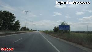 [P20] Un panou înainte de intrarea în Edirne: Çanakkale 240 km, Istanbul 230 km, Edirne 6 km.  » foto by Costi
 - 
<span class="allrVoted glyphicon glyphicon-heart hidden" id="av628894"></span>
<a class="m-l-10 hidden" id="sv628894" onclick="voting_Foto_DelVot(,628894,13914)" role="button">șterge vot <span class="glyphicon glyphicon-remove"></span></a>
<a id="v9628894" class=" c-red"  onclick="voting_Foto_SetVot(628894)" role="button"><span class="glyphicon glyphicon-heart-empty"></span> <b>LIKE</b> = Votează poza</a> <img class="hidden"  id="f628894W9" src="/imagini/loader.gif" border="0" /><span class="AjErrMes hidden" id="e628894ErM"></span>