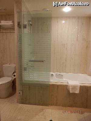 [P16] Hotel Ionian Blue-baia camerei standard » foto by Cris
 - 
<span class="allrVoted glyphicon glyphicon-heart hidden" id="av464774"></span>
<a class="m-l-10 hidden" id="sv464774" onclick="voting_Foto_DelVot(,464774,13940)" role="button">șterge vot <span class="glyphicon glyphicon-remove"></span></a>
<a id="v9464774" class=" c-red"  onclick="voting_Foto_SetVot(464774)" role="button"><span class="glyphicon glyphicon-heart-empty"></span> <b>LIKE</b> = Votează poza</a> <img class="hidden"  id="f464774W9" src="/imagini/loader.gif" border="0" /><span class="AjErrMes hidden" id="e464774ErM"></span>