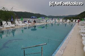 [P16] Inca o poza cu piscina si cu vederea spre Cazanele Mici » foto by Catzus
 - 
<span class="allrVoted glyphicon glyphicon-heart hidden" id="av415395"></span>
<a class="m-l-10 hidden" id="sv415395" onclick="voting_Foto_DelVot(,415395,14012)" role="button">șterge vot <span class="glyphicon glyphicon-remove"></span></a>
<a id="v9415395" class=" c-red"  onclick="voting_Foto_SetVot(415395)" role="button"><span class="glyphicon glyphicon-heart-empty"></span> <b>LIKE</b> = Votează poza</a> <img class="hidden"  id="f415395W9" src="/imagini/loader.gif" border="0" /><span class="AjErrMes hidden" id="e415395ErM"></span>