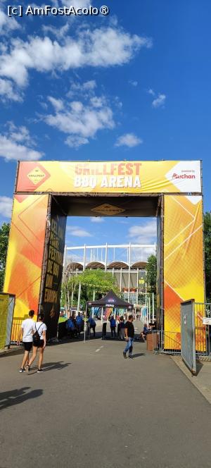 [P01] Intrare la festival. » foto by tata123 🔱
 - 
<span class="allrVoted glyphicon glyphicon-heart hidden" id="av1487625"></span>
<a class="m-l-10 hidden" id="sv1487625" onclick="voting_Foto_DelVot(,1487625,14175)" role="button">șterge vot <span class="glyphicon glyphicon-remove"></span></a>
<a id="v91487625" class=" c-red"  onclick="voting_Foto_SetVot(1487625)" role="button"><span class="glyphicon glyphicon-heart-empty"></span> <b>LIKE</b> = Votează poza</a> <img class="hidden"  id="f1487625W9" src="/imagini/loader.gif" border="0" /><span class="AjErrMes hidden" id="e1487625ErM"></span>