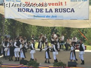 [P04] Hora de la Rusca » foto by AZE
 - 
<span class="allrVoted glyphicon glyphicon-heart hidden" id="av1486028"></span>
<a class="m-l-10 hidden" id="sv1486028" onclick="voting_Foto_DelVot(,1486028,14186)" role="button">șterge vot <span class="glyphicon glyphicon-remove"></span></a>
<a id="v91486028" class=" c-red"  onclick="voting_Foto_SetVot(1486028)" role="button"><span class="glyphicon glyphicon-heart-empty"></span> <b>LIKE</b> = Votează poza</a> <img class="hidden"  id="f1486028W9" src="/imagini/loader.gif" border="0" /><span class="AjErrMes hidden" id="e1486028ErM"></span>