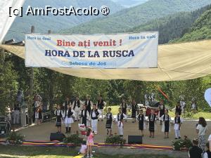 [P07] Hora de la Rusca » foto by AZE
 - 
<span class="allrVoted glyphicon glyphicon-heart hidden" id="av1486031"></span>
<a class="m-l-10 hidden" id="sv1486031" onclick="voting_Foto_DelVot(,1486031,14186)" role="button">șterge vot <span class="glyphicon glyphicon-remove"></span></a>
<a id="v91486031" class=" c-red"  onclick="voting_Foto_SetVot(1486031)" role="button"><span class="glyphicon glyphicon-heart-empty"></span> <b>LIKE</b> = Votează poza</a> <img class="hidden"  id="f1486031W9" src="/imagini/loader.gif" border="0" /><span class="AjErrMes hidden" id="e1486031ErM"></span>