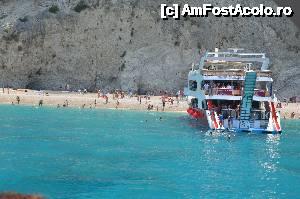 [P03] Prima oprire, Porto Katsiki, pentru inot.  » foto by didona_stelea
 - 
<span class="allrVoted glyphicon glyphicon-heart hidden" id="av635950"></span>
<a class="m-l-10 hidden" id="sv635950" onclick="voting_Foto_DelVot(,635950,14195)" role="button">șterge vot <span class="glyphicon glyphicon-remove"></span></a>
<a id="v9635950" class=" c-red"  onclick="voting_Foto_SetVot(635950)" role="button"><span class="glyphicon glyphicon-heart-empty"></span> <b>LIKE</b> = Votează poza</a> <img class="hidden"  id="f635950W9" src="/imagini/loader.gif" border="0" /><span class="AjErrMes hidden" id="e635950ErM"></span>