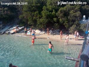 [P55] Scorpio. Plajă e mica pentru câți turiști coboară de pe vas.  » foto by ovidiuyepi
 - 
<span class="allrVoted glyphicon glyphicon-heart hidden" id="av675477"></span>
<a class="m-l-10 hidden" id="sv675477" onclick="voting_Foto_DelVot(,675477,14195)" role="button">șterge vot <span class="glyphicon glyphicon-remove"></span></a>
<a id="v9675477" class=" c-red"  onclick="voting_Foto_SetVot(675477)" role="button"><span class="glyphicon glyphicon-heart-empty"></span> <b>LIKE</b> = Votează poza</a> <img class="hidden"  id="f675477W9" src="/imagini/loader.gif" border="0" /><span class="AjErrMes hidden" id="e675477ErM"></span>