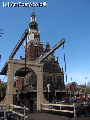 [P36] In centrul orasului cu De Waag pe fundal » foto by Radu Tudoran
 - 
<span class="allrVoted glyphicon glyphicon-heart hidden" id="av748283"></span>
<a class="m-l-10 hidden" id="sv748283" onclick="voting_Foto_DelVot(,748283,14304)" role="button">șterge vot <span class="glyphicon glyphicon-remove"></span></a>
<a id="v9748283" class=" c-red"  onclick="voting_Foto_SetVot(748283)" role="button"><span class="glyphicon glyphicon-heart-empty"></span> <b>LIKE</b> = Votează poza</a> <img class="hidden"  id="f748283W9" src="/imagini/loader.gif" border="0" /><span class="AjErrMes hidden" id="e748283ErM"></span>