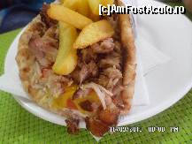 [P09] un gyros facut cu carne la frigaruie » foto by amero
 - 
<span class="allrVoted glyphicon glyphicon-heart hidden" id="av472949"></span>
<a class="m-l-10 hidden" id="sv472949" onclick="voting_Foto_DelVot(,472949,14358)" role="button">șterge vot <span class="glyphicon glyphicon-remove"></span></a>
<a id="v9472949" class=" c-red"  onclick="voting_Foto_SetVot(472949)" role="button"><span class="glyphicon glyphicon-heart-empty"></span> <b>LIKE</b> = Votează poza</a> <img class="hidden"  id="f472949W9" src="/imagini/loader.gif" border="0" /><span class="AjErrMes hidden" id="e472949ErM"></span>