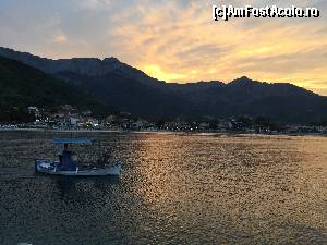 [P01] se lasa seara in skala potanmia, vedere de pe faleza » foto by Dan&Ema
 - 
<span class="allrVoted glyphicon glyphicon-heart hidden" id="av670715"></span>
<a class="m-l-10 hidden" id="sv670715" onclick="voting_Foto_DelVot(,670715,14421)" role="button">șterge vot <span class="glyphicon glyphicon-remove"></span></a>
<a id="v9670715" class=" c-red"  onclick="voting_Foto_SetVot(670715)" role="button"><span class="glyphicon glyphicon-heart-empty"></span> <b>LIKE</b> = Votează poza</a> <img class="hidden"  id="f670715W9" src="/imagini/loader.gif" border="0" /><span class="AjErrMes hidden" id="e670715ErM"></span>