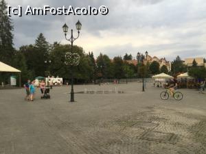 [P12] Sf&acirc;ntu Gheorghe - vedere spre parc » foto by mishu
 - 
<span class="allrVoted glyphicon glyphicon-heart hidden" id="av1186060"></span>
<a class="m-l-10 hidden" id="sv1186060" onclick="voting_Foto_DelVot(,1186060,14513)" role="button">șterge vot <span class="glyphicon glyphicon-remove"></span></a>
<a id="v91186060" class=" c-red"  onclick="voting_Foto_SetVot(1186060)" role="button"><span class="glyphicon glyphicon-heart-empty"></span> <b>LIKE</b> = Votează poza</a> <img class="hidden"  id="f1186060W9" src="/imagini/loader.gif" border="0" /><span class="AjErrMes hidden" id="e1186060ErM"></span>