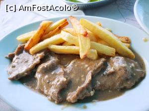 [P24] Faros Taverna; beef sofrito » foto by crismis
 - 
<span class="allrVoted glyphicon glyphicon-heart hidden" id="av1270006"></span>
<a class="m-l-10 hidden" id="sv1270006" onclick="voting_Foto_DelVot(,1270006,14638)" role="button">șterge vot <span class="glyphicon glyphicon-remove"></span></a>
<a id="v91270006" class=" c-red"  onclick="voting_Foto_SetVot(1270006)" role="button"><span class="glyphicon glyphicon-heart-empty"></span> <b>LIKE</b> = Votează poza</a> <img class="hidden"  id="f1270006W9" src="/imagini/loader.gif" border="0" /><span class="AjErrMes hidden" id="e1270006ErM"></span>