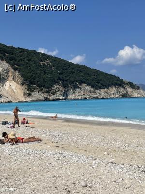 [P14] Plaja Myrtos » foto by krisstinna
 - 
<span class="allrVoted glyphicon glyphicon-heart hidden" id="av1272865"></span>
<a class="m-l-10 hidden" id="sv1272865" onclick="voting_Foto_DelVot(,1272865,14654)" role="button">șterge vot <span class="glyphicon glyphicon-remove"></span></a>
<a id="v91272865" class=" c-red"  onclick="voting_Foto_SetVot(1272865)" role="button"><span class="glyphicon glyphicon-heart-empty"></span> <b>LIKE</b> = Votează poza</a> <img class="hidden"  id="f1272865W9" src="/imagini/loader.gif" border="0" /><span class="AjErrMes hidden" id="e1272865ErM"></span>