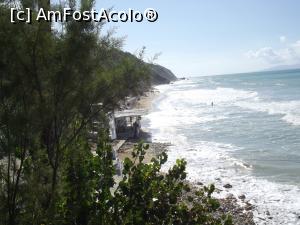 [P21] Plaja Avithos văzută de pe scările ce duc la ea » foto by irinad
 - 
<span class="allrVoted glyphicon glyphicon-heart hidden" id="av845679"></span>
<a class="m-l-10 hidden" id="sv845679" onclick="voting_Foto_DelVot(,845679,14654)" role="button">șterge vot <span class="glyphicon glyphicon-remove"></span></a>
<a id="v9845679" class=" c-red"  onclick="voting_Foto_SetVot(845679)" role="button"><span class="glyphicon glyphicon-heart-empty"></span> <b>LIKE</b> = Votează poza</a> <img class="hidden"  id="f845679W9" src="/imagini/loader.gif" border="0" /><span class="AjErrMes hidden" id="e845679ErM"></span>