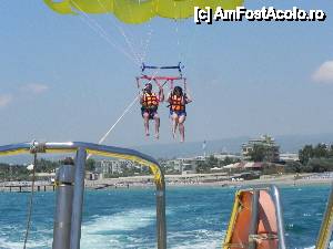 [P24] Parasailing » foto by nely
 - 
<span class="allrVoted glyphicon glyphicon-heart hidden" id="av448489"></span>
<a class="m-l-10 hidden" id="sv448489" onclick="voting_Foto_DelVot(,448489,14672)" role="button">șterge vot <span class="glyphicon glyphicon-remove"></span></a>
<a id="v9448489" class=" c-red"  onclick="voting_Foto_SetVot(448489)" role="button"><span class="glyphicon glyphicon-heart-empty"></span> <b>LIKE</b> = Votează poza</a> <img class="hidden"  id="f448489W9" src="/imagini/loader.gif" border="0" /><span class="AjErrMes hidden" id="e448489ErM"></span>