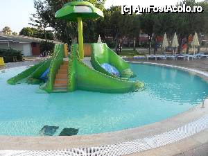 [P05] Piscina de 0,50m pentru copii » foto by nely
 - 
<span class="allrVoted glyphicon glyphicon-heart hidden" id="av448424"></span>
<a class="m-l-10 hidden" id="sv448424" onclick="voting_Foto_DelVot(,448424,14672)" role="button">șterge vot <span class="glyphicon glyphicon-remove"></span></a>
<a id="v9448424" class=" c-red"  onclick="voting_Foto_SetVot(448424)" role="button"><span class="glyphicon glyphicon-heart-empty"></span> <b>LIKE</b> = Votează poza</a> <img class="hidden"  id="f448424W9" src="/imagini/loader.gif" border="0" /><span class="AjErrMes hidden" id="e448424ErM"></span>