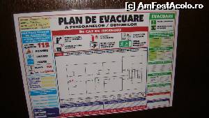 [P23] plan de evacuare, fereasca sfantul sa fie nevoie de asa ceva...  » foto by kelyboy
 - 
<span class="allrVoted glyphicon glyphicon-heart hidden" id="av645547"></span>
<a class="m-l-10 hidden" id="sv645547" onclick="voting_Foto_DelVot(,645547,14701)" role="button">șterge vot <span class="glyphicon glyphicon-remove"></span></a>
<a id="v9645547" class=" c-red"  onclick="voting_Foto_SetVot(645547)" role="button"><span class="glyphicon glyphicon-heart-empty"></span> <b>LIKE</b> = Votează poza</a> <img class="hidden"  id="f645547W9" src="/imagini/loader.gif" border="0" /><span class="AjErrMes hidden" id="e645547ErM"></span>