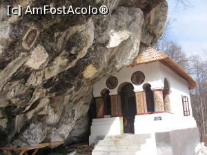 [P07] biserica schtului Pahomie » foto by zlatna
 - 
<span class="allrVoted glyphicon glyphicon-heart hidden" id="av820906"></span>
<a class="m-l-10 hidden" id="sv820906" onclick="voting_Foto_DelVot(,820906,14806)" role="button">șterge vot <span class="glyphicon glyphicon-remove"></span></a>
<a id="v9820906" class=" c-red"  onclick="voting_Foto_SetVot(820906)" role="button"><span class="glyphicon glyphicon-heart-empty"></span> <b>LIKE</b> = Votează poza</a> <img class="hidden"  id="f820906W9" src="/imagini/loader.gif" border="0" /><span class="AjErrMes hidden" id="e820906ErM"></span>