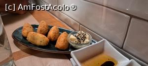 [P10] Fama dʼAlfama, pastéis de bacalhau » foto by irinad
 - 
<span class="allrVoted glyphicon glyphicon-heart hidden" id="av1504537"></span>
<a class="m-l-10 hidden" id="sv1504537" onclick="voting_Foto_DelVot(,1504537,14831)" role="button">șterge vot <span class="glyphicon glyphicon-remove"></span></a>
<a id="v91504537" class=" c-red"  onclick="voting_Foto_SetVot(1504537)" role="button"><span class="glyphicon glyphicon-heart-empty"></span> <b>LIKE</b> = Votează poza</a> <img class="hidden"  id="f1504537W9" src="/imagini/loader.gif" border="0" /><span class="AjErrMes hidden" id="e1504537ErM"></span>