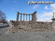 [P94] Templul Diana - A fost asezat pe o baza din piatra inalta de aproximativ patru metri, avand la origine 18 coloane corintice, in zilele noastre ,,manifestandu-se'' doar 14 stalpi din granit.  » foto by Marian Preda
 - 
<span class="allrVoted glyphicon glyphicon-heart hidden" id="av477260"></span>
<a class="m-l-10 hidden" id="sv477260" onclick="voting_Foto_DelVot(,477260,14839)" role="button">șterge vot <span class="glyphicon glyphicon-remove"></span></a>
<a id="v9477260" class=" c-red"  onclick="voting_Foto_SetVot(477260)" role="button"><span class="glyphicon glyphicon-heart-empty"></span> <b>LIKE</b> = Votează poza</a> <img class="hidden"  id="f477260W9" src="/imagini/loader.gif" border="0" /><span class="AjErrMes hidden" id="e477260ErM"></span>