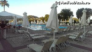 [P12] Interiorul resortului - Una din piscine pentru copii si adulti » foto by IulianTeodor
 - 
<span class="allrVoted glyphicon glyphicon-heart hidden" id="av534492"></span>
<a class="m-l-10 hidden" id="sv534492" onclick="voting_Foto_DelVot(,534492,14844)" role="button">șterge vot <span class="glyphicon glyphicon-remove"></span></a>
<a id="v9534492" class=" c-red"  onclick="voting_Foto_SetVot(534492)" role="button"><span class="glyphicon glyphicon-heart-empty"></span> <b>LIKE</b> = Votează poza</a> <img class="hidden"  id="f534492W9" src="/imagini/loader.gif" border="0" /><span class="AjErrMes hidden" id="e534492ErM"></span>