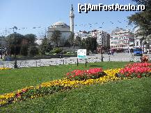 [P03] 'Piata Sultanahmet' / MOSCHEEA FIRUZ AGA-PRIMUL MONUMENT AL PIETEI PE CARE IL INTALNESTI CUM COBORI DIN TRAMVAI » foto by ile57b
 - 
<span class="allrVoted glyphicon glyphicon-heart hidden" id="av452898"></span>
<a class="m-l-10 hidden" id="sv452898" onclick="voting_Foto_DelVot(,452898,14995)" role="button">șterge vot <span class="glyphicon glyphicon-remove"></span></a>
<a id="v9452898" class=" c-red"  onclick="voting_Foto_SetVot(452898)" role="button"><span class="glyphicon glyphicon-heart-empty"></span> <b>LIKE</b> = Votează poza</a> <img class="hidden"  id="f452898W9" src="/imagini/loader.gif" border="0" /><span class="AjErrMes hidden" id="e452898ErM"></span>