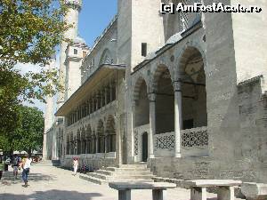 [P15] Suleymaniye camii, cum privesti poza in dreapta este cimitirul, era inchis » foto by danyo
 - 
<span class="allrVoted glyphicon glyphicon-heart hidden" id="av566077"></span>
<a class="m-l-10 hidden" id="sv566077" onclick="voting_Foto_DelVot(,566077,14995)" role="button">șterge vot <span class="glyphicon glyphicon-remove"></span></a>
<a id="v9566077" class=" c-red"  onclick="voting_Foto_SetVot(566077)" role="button"><span class="glyphicon glyphicon-heart-empty"></span> <b>LIKE</b> = Votează poza</a> <img class="hidden"  id="f566077W9" src="/imagini/loader.gif" border="0" /><span class="AjErrMes hidden" id="e566077ErM"></span>