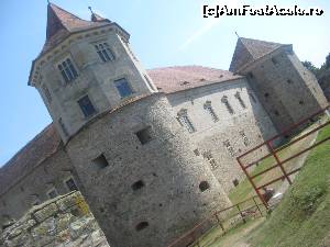 [P12] Cetatea din Fagaras, vedere de ansamblu » foto by dorgo
 - 
<span class="allrVoted glyphicon glyphicon-heart hidden" id="av667734"></span>
<a class="m-l-10 hidden" id="sv667734" onclick="voting_Foto_DelVot(,667734,15092)" role="button">șterge vot <span class="glyphicon glyphicon-remove"></span></a>
<a id="v9667734" class=" c-red"  onclick="voting_Foto_SetVot(667734)" role="button"><span class="glyphicon glyphicon-heart-empty"></span> <b>LIKE</b> = Votează poza</a> <img class="hidden"  id="f667734W9" src="/imagini/loader.gif" border="0" /><span class="AjErrMes hidden" id="e667734ErM"></span>