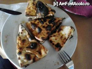 [P27] Restaurant oriental Orpheus - plăcinta cu brânză la cuptor cu lemne; singurul fel de mâncare cu adevărat gustos. » foto by Dragoș_MD
 - 
<span class="allrVoted glyphicon glyphicon-heart hidden" id="av460846"></span>
<a class="m-l-10 hidden" id="sv460846" onclick="voting_Foto_DelVot(,460846,15231)" role="button">șterge vot <span class="glyphicon glyphicon-remove"></span></a>
<a id="v9460846" class=" c-red"  onclick="voting_Foto_SetVot(460846)" role="button"><span class="glyphicon glyphicon-heart-empty"></span> <b>LIKE</b> = Votează poza</a> <img class="hidden"  id="f460846W9" src="/imagini/loader.gif" border="0" /><span class="AjErrMes hidden" id="e460846ErM"></span>