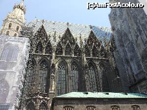 [P37] Viena - Stephansdom, Catedrala Sf. Ștefan. Dantelărie arhitecturală.  » foto by iulianic
 - 
<span class="allrVoted glyphicon glyphicon-heart hidden" id="av698890"></span>
<a class="m-l-10 hidden" id="sv698890" onclick="voting_Foto_DelVot(,698890,15241)" role="button">șterge vot <span class="glyphicon glyphicon-remove"></span></a>
<a id="v9698890" class=" c-red"  onclick="voting_Foto_SetVot(698890)" role="button"><span class="glyphicon glyphicon-heart-empty"></span> <b>LIKE</b> = Votează poza</a> <img class="hidden"  id="f698890W9" src="/imagini/loader.gif" border="0" /><span class="AjErrMes hidden" id="e698890ErM"></span>