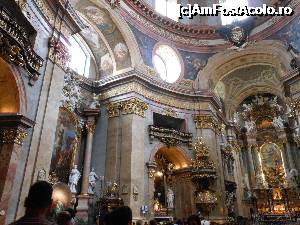 [P45] Viena - Biserica Sf. Petru, interior.  » foto by iulianic
 - 
<span class="allrVoted glyphicon glyphicon-heart hidden" id="av698898"></span>
<a class="m-l-10 hidden" id="sv698898" onclick="voting_Foto_DelVot(,698898,15241)" role="button">șterge vot <span class="glyphicon glyphicon-remove"></span></a>
<a id="v9698898" class=" c-red"  onclick="voting_Foto_SetVot(698898)" role="button"><span class="glyphicon glyphicon-heart-empty"></span> <b>LIKE</b> = Votează poza</a> <img class="hidden"  id="f698898W9" src="/imagini/loader.gif" border="0" /><span class="AjErrMes hidden" id="e698898ErM"></span>