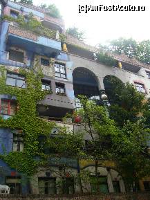 [P08] Hundertwasserhaus din Viena, detaliu » foto by magdalena
 - 
<span class="allrVoted glyphicon glyphicon-heart hidden" id="av117330"></span>
<a class="m-l-10 hidden" id="sv117330" onclick="voting_Foto_DelVot(,117330,15241)" role="button">șterge vot <span class="glyphicon glyphicon-remove"></span></a>
<a id="v9117330" class=" c-red"  onclick="voting_Foto_SetVot(117330)" role="button"><span class="glyphicon glyphicon-heart-empty"></span> <b>LIKE</b> = Votează poza</a> <img class="hidden"  id="f117330W9" src="/imagini/loader.gif" border="0" /><span class="AjErrMes hidden" id="e117330ErM"></span>