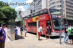 [P53] Sao Paulo, Circular Turismo Sightseeing SP, stația de plecare, se vede și semnul galben ce apare la orice stație de autobuz, este foarte discret, dacă nu știi nu îl observi...  » foto by mprofeanu
 - 
<span class="allrVoted glyphicon glyphicon-heart hidden" id="av1052744"></span>
<a class="m-l-10 hidden" id="sv1052744" onclick="voting_Foto_DelVot(,1052744,15313)" role="button">șterge vot <span class="glyphicon glyphicon-remove"></span></a>
<a id="v91052744" class=" c-red"  onclick="voting_Foto_SetVot(1052744)" role="button"><span class="glyphicon glyphicon-heart-empty"></span> <b>LIKE</b> = Votează poza</a> <img class="hidden"  id="f1052744W9" src="/imagini/loader.gif" border="0" /><span class="AjErrMes hidden" id="e1052744ErM"></span>