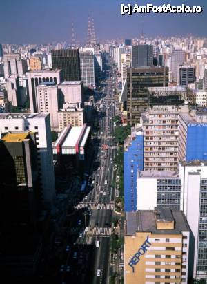 [P19] Avenida Paulista - Turnuri de telecomunicatii pe blocuri » foto by iib
 - 
<span class="allrVoted glyphicon glyphicon-heart hidden" id="av463962"></span>
<a class="m-l-10 hidden" id="sv463962" onclick="voting_Foto_DelVot(,463962,15313)" role="button">șterge vot <span class="glyphicon glyphicon-remove"></span></a>
<a id="v9463962" class=" c-red"  onclick="voting_Foto_SetVot(463962)" role="button"><span class="glyphicon glyphicon-heart-empty"></span> <b>LIKE</b> = Votează poza</a> <img class="hidden"  id="f463962W9" src="/imagini/loader.gif" border="0" /><span class="AjErrMes hidden" id="e463962ErM"></span>