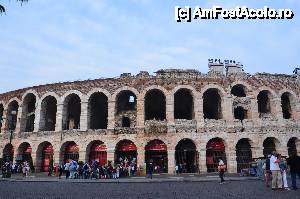 [P03] Verona, Arena » foto by unq
 - 
<span class="allrVoted glyphicon glyphicon-heart hidden" id="av465590"></span>
<a class="m-l-10 hidden" id="sv465590" onclick="voting_Foto_DelVot(,465590,15359)" role="button">șterge vot <span class="glyphicon glyphicon-remove"></span></a>
<a id="v9465590" class=" c-red"  onclick="voting_Foto_SetVot(465590)" role="button"><span class="glyphicon glyphicon-heart-empty"></span> <b>LIKE</b> = Votează poza</a> <img class="hidden"  id="f465590W9" src="/imagini/loader.gif" border="0" /><span class="AjErrMes hidden" id="e465590ErM"></span>