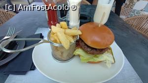 [P05] Unde am mâncat la Ayia Napa - Famous / burgerul „special” » foto by Dragoș_MD
 - 
<span class="allrVoted glyphicon glyphicon-heart hidden" id="av1489363"></span>
<a class="m-l-10 hidden" id="sv1489363" onclick="voting_Foto_DelVot(,1489363,15518)" role="button">șterge vot <span class="glyphicon glyphicon-remove"></span></a>
<a id="v91489363" class=" c-red"  onclick="voting_Foto_SetVot(1489363)" role="button"><span class="glyphicon glyphicon-heart-empty"></span> <b>LIKE</b> = Votează poza</a> <img class="hidden"  id="f1489363W9" src="/imagini/loader.gif" border="0" /><span class="AjErrMes hidden" id="e1489363ErM"></span>