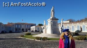 [P01] Statuia Reginei Maria I a Portugaliei si Palatul National din Queluz, cu fatada bleu » foto by geani anto
 - 
<span class="allrVoted glyphicon glyphicon-heart hidden" id="av953243"></span>
<a class="m-l-10 hidden" id="sv953243" onclick="voting_Foto_DelVot(,953243,15568)" role="button">șterge vot <span class="glyphicon glyphicon-remove"></span></a>
<a id="v9953243" class=" c-red"  onclick="voting_Foto_SetVot(953243)" role="button"><span class="glyphicon glyphicon-heart-empty"></span> <b>LIKE</b> = Votează poza</a> <img class="hidden"  id="f953243W9" src="/imagini/loader.gif" border="0" /><span class="AjErrMes hidden" id="e953243ErM"></span>