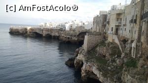 [P15] peisaj de coastă în Polignano a Mare » foto by k-lator
 - 
<span class="allrVoted glyphicon glyphicon-heart hidden" id="av1214957"></span>
<a class="m-l-10 hidden" id="sv1214957" onclick="voting_Foto_DelVot(,1214957,15648)" role="button">șterge vot <span class="glyphicon glyphicon-remove"></span></a>
<a id="v91214957" class=" c-red"  onclick="voting_Foto_SetVot(1214957)" role="button"><span class="glyphicon glyphicon-heart-empty"></span> <b>LIKE</b> = Votează poza</a> <img class="hidden"  id="f1214957W9" src="/imagini/loader.gif" border="0" /><span class="AjErrMes hidden" id="e1214957ErM"></span>